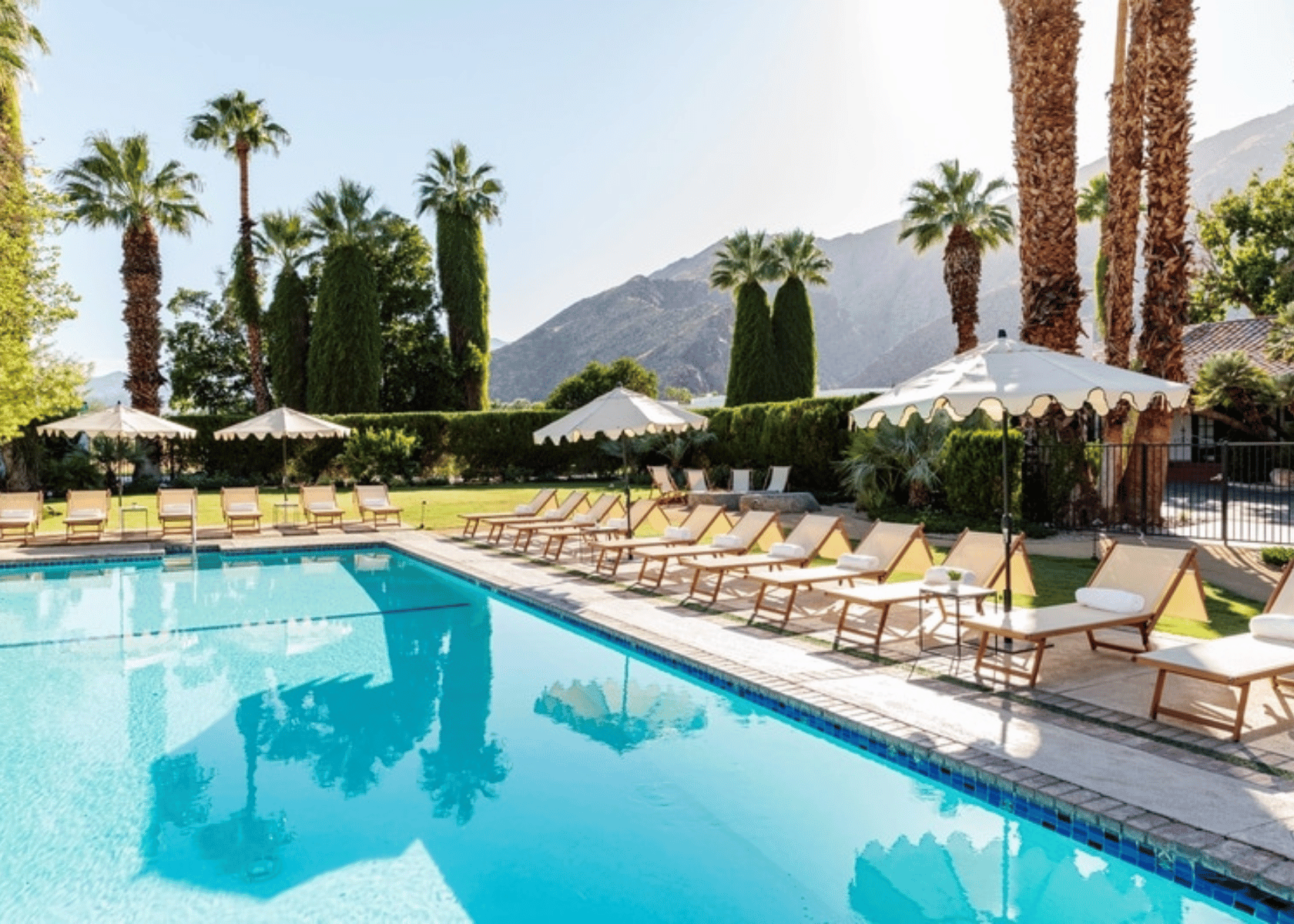 The Best Hotels in Palm Springs - Explore the Desert Oasis!